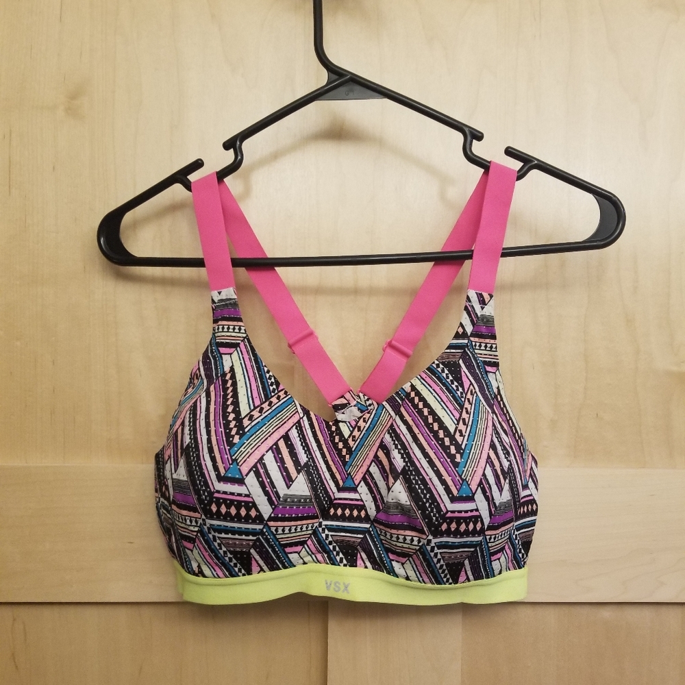 Victoria Secret Sports Bra 36C